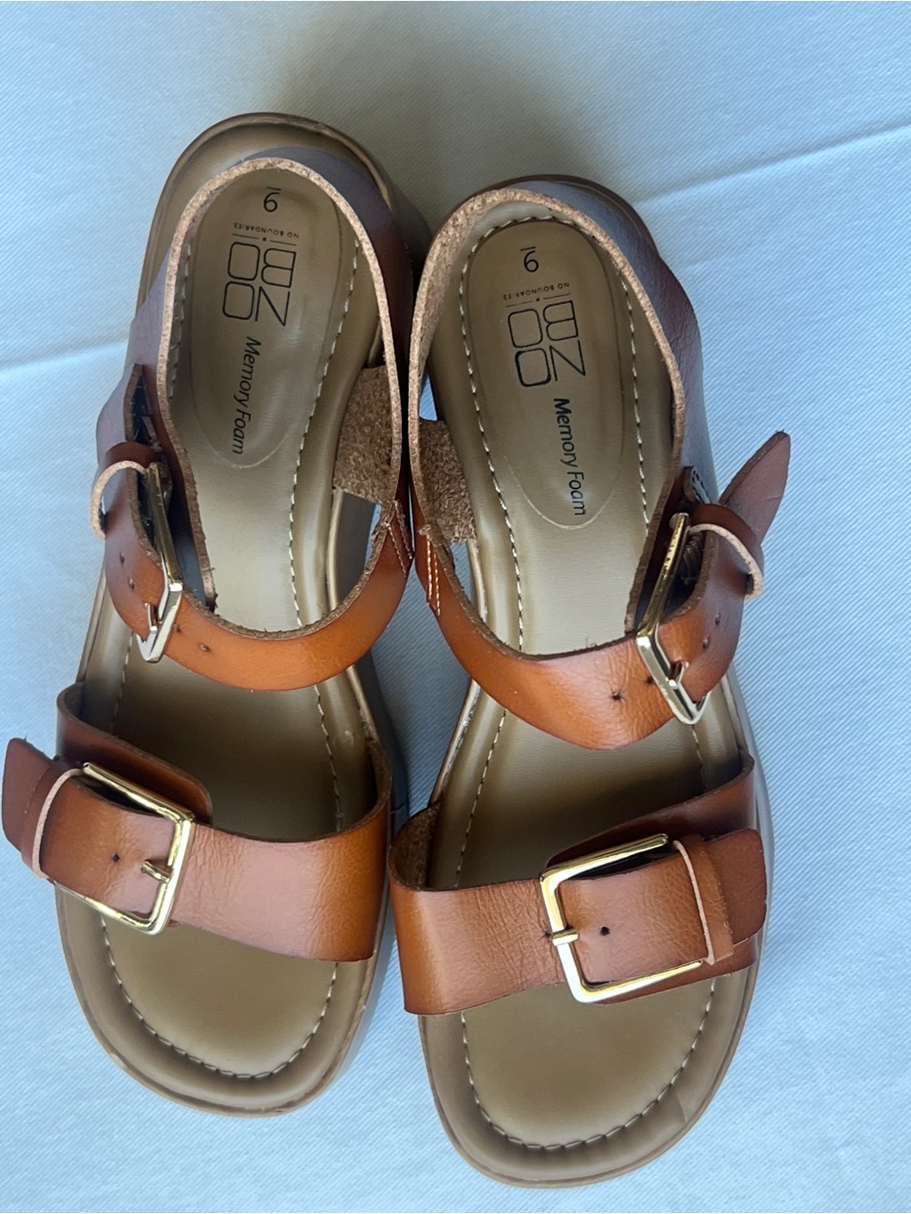 Women’s Brown Leather Platform Sandals with Buckle size 9 - Picture 2 of 6